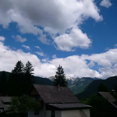 Apartma Jernej *